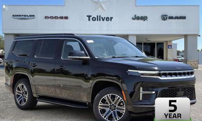 2026 Jeep Grand Wagoneer Base