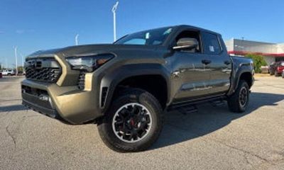 2026 Toyota Tacoma SR5