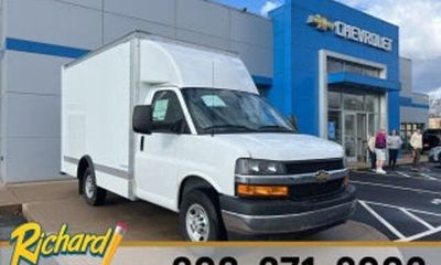 2026 Chevrolet Express LS
