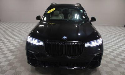 2021 BMW X7 M50I