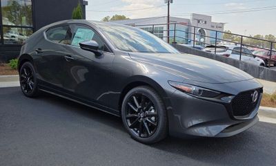2026 Mazda MAZDA3 Premium