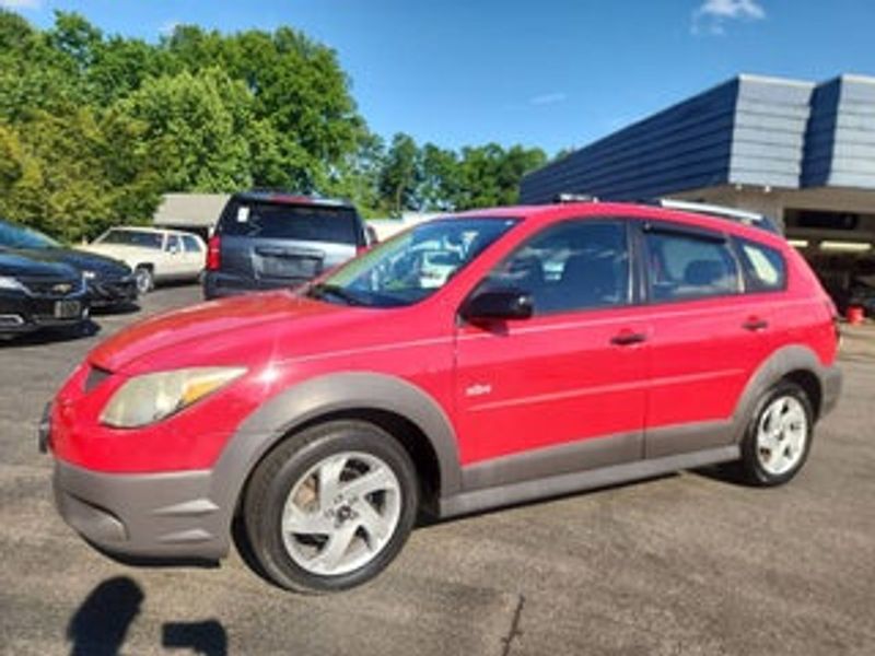 2004 Pontiac VIBE — a typically priced live listing