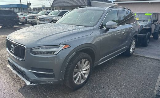 2018 Volvo XC90 Momentum