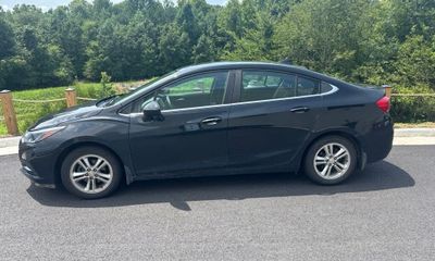 2017 Chevrolet Cruze LT Sedan