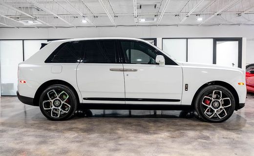 2022 Rolls-Royce Cullinan Black Badge