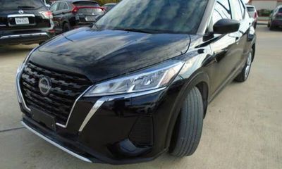 2023 Nissan Kicks S