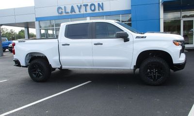 2026 Chevrolet Silverado Trail Boss Custom