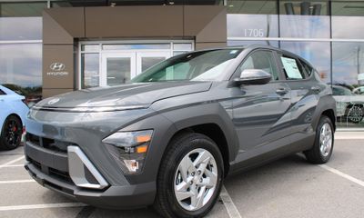 2027 Hyundai Kona SE