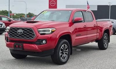 2023 Toyota Tacoma SR5