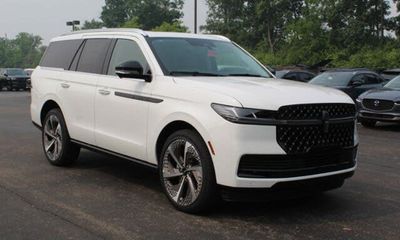2027 Lincoln Navigator Black Label
