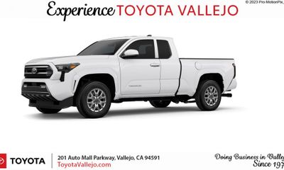2026 Toyota Tacoma SR5 Xtracab