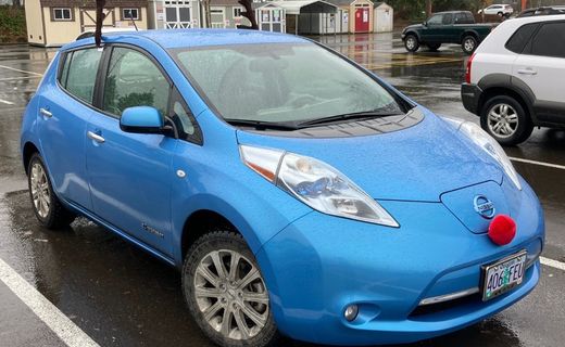 2011 Nissan Leaf SL