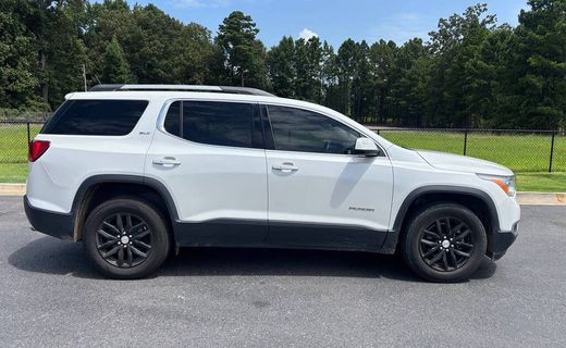 2017 GMC Acadia SLT 1
