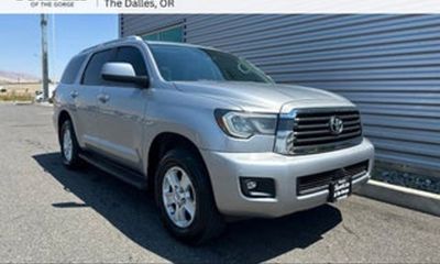 2019 Toyota Sequoia SR5 Grade