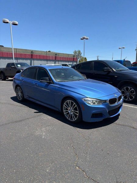Representative 2013 BMW 335i photo