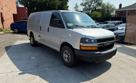 2019 Chevrolet Express LS