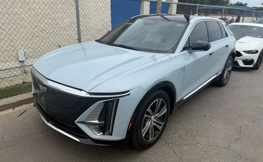 2024 Cadillac Lyriq Luxury 1