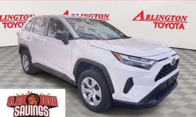 2024 Toyota RAV4 LE