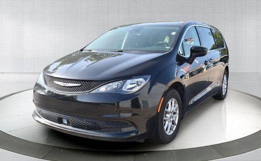 2024 Chrysler Voyager LX