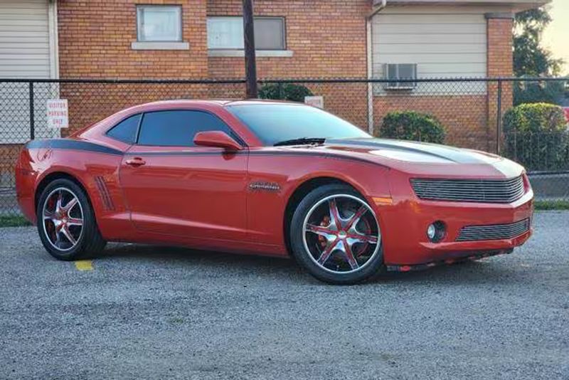 2011 Chevrolet Camaro — a typically priced live listing