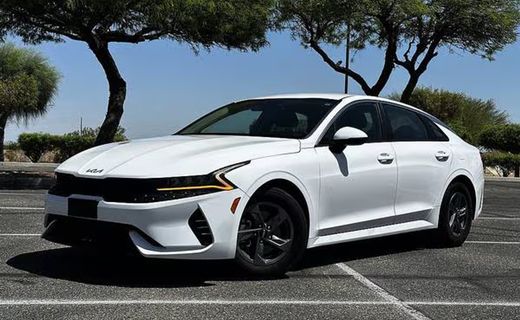 2022 Kia K5 LX