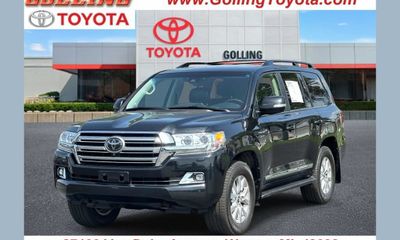 2018 Toyota Land Cruiser VX R