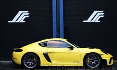 2023 Porsche 718 Cayman GT4 RS