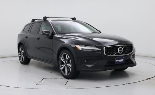2023 Volvo V60CC Plus