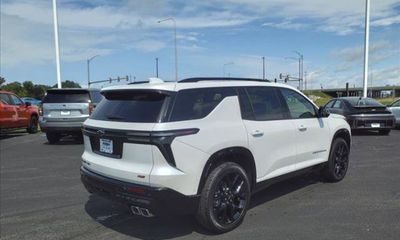 2024 Chevrolet Traverse RS