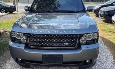 2012 Land Rover Range HSE LUX