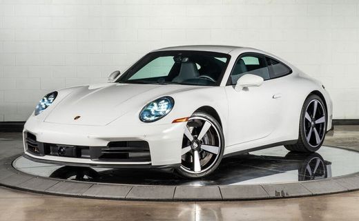 2025 Porsche 911 Carrera
