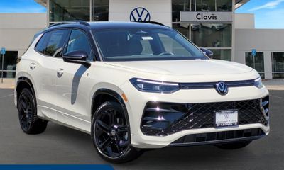 2026 Volkswagen Tiguan SE Black