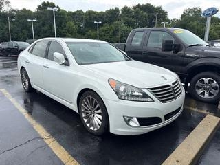 2014 Hyundai Equus GLS Middle Level