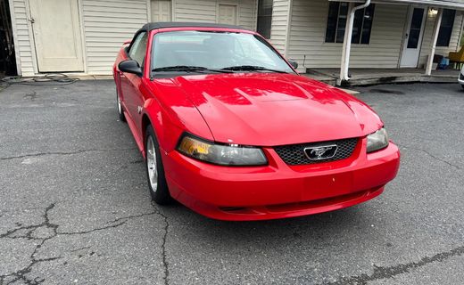 2004 Ford Mustang