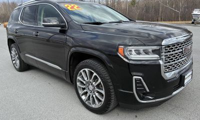 2022 GMC Acadia Denali