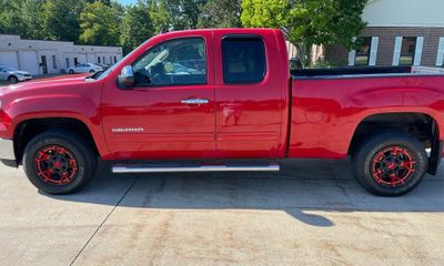 2010 GMC Sierra SLE
