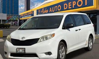 2013 Toyota Sienna L 7 Passenger