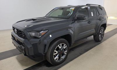 2025 Toyota 4RUNNER SR5
