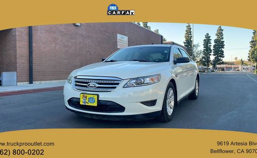 2011 Ford Taurus SE