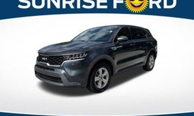 2023 Kia Sorento LX
