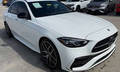 2024 Mercedes-Benz C-Class C300