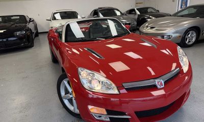 2007 Saturn SKY Base