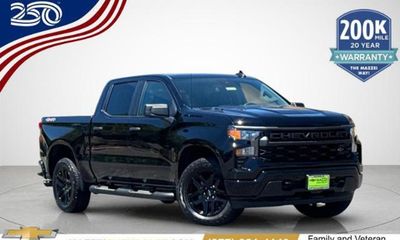 2026 Chevrolet Silverado Custom