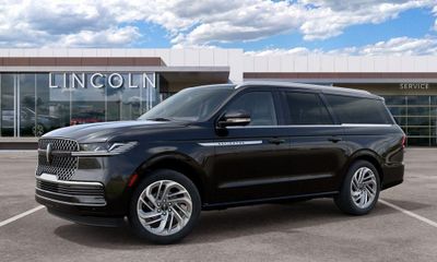 2027 Lincoln Navigator L Reserve