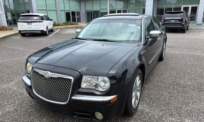 2010 Chrysler 300C Hemi