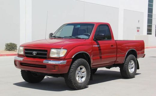 2000 Toyota Tacoma Deluxe