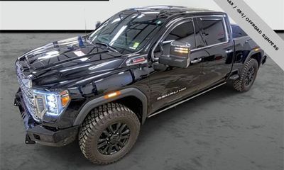 2023 GMC Sierra HD Denali
