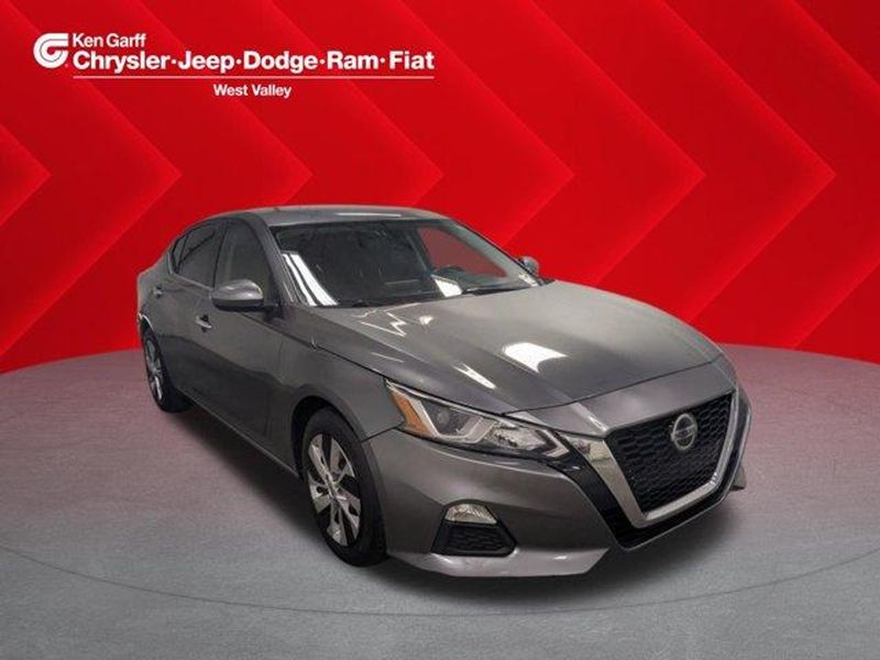 2020 Nissan Altima — a typically priced live listing