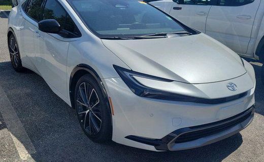 2024 Toyota Prius XLE