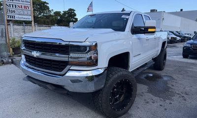 2018 Chevrolet Silverado LT
